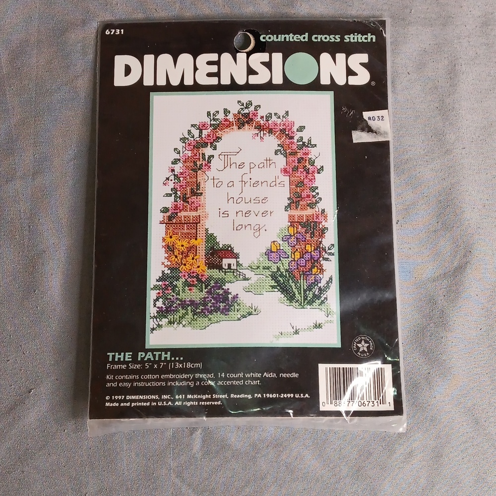 Vintage 1997 Dimensions Counted Cross Stitch for friends. Made in the USA.